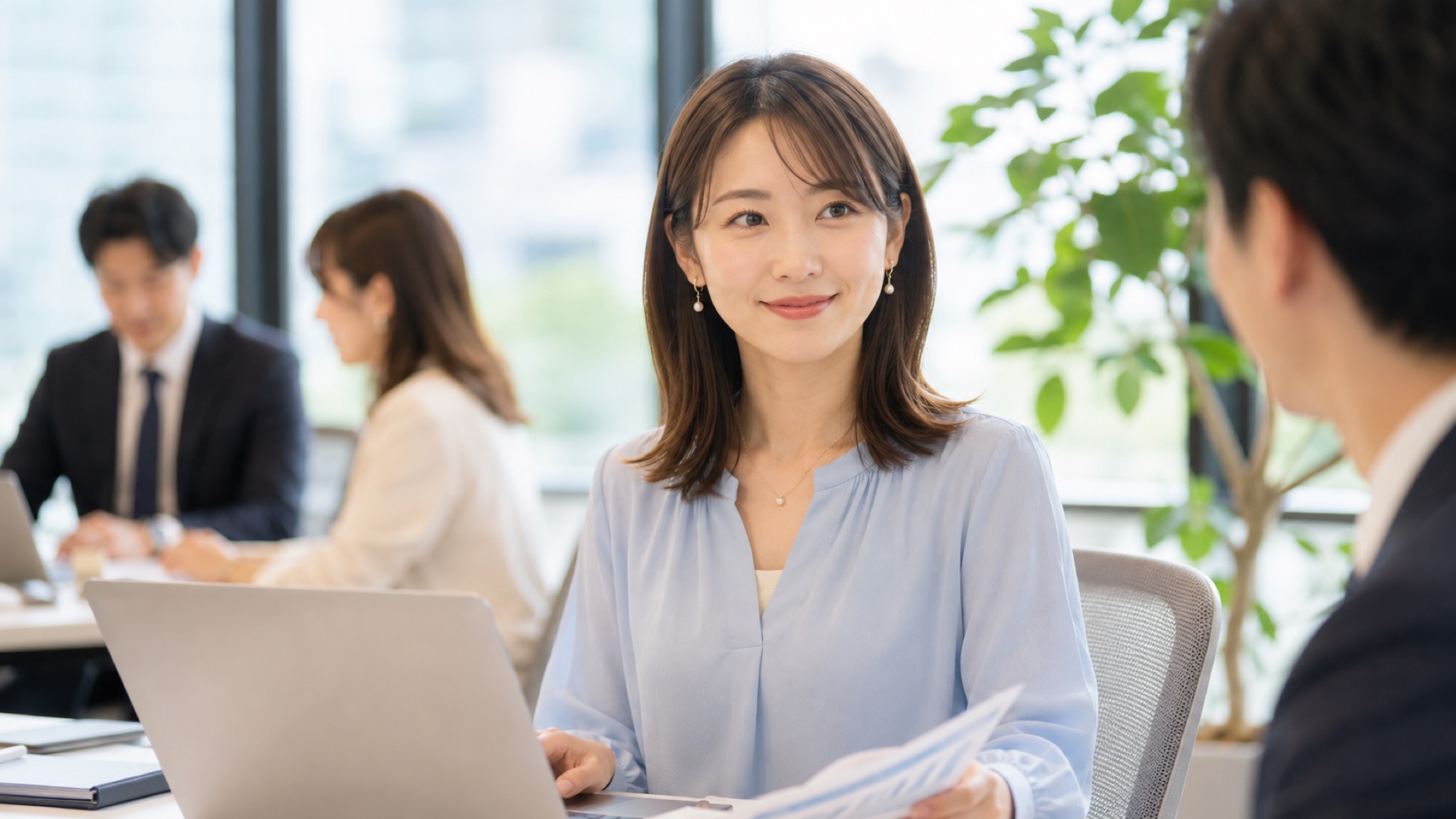 営業経験を活かして事務職へ転職できる？活かせるスキルと仕事内容を解説